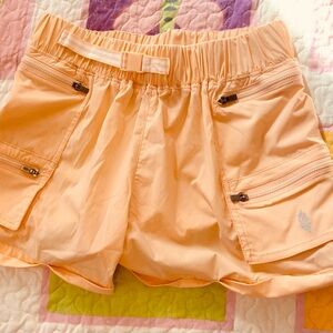 Free People Movement Belted Cargo/Trail Shorts Sz. XS 4-Zip Pockets NWOT!